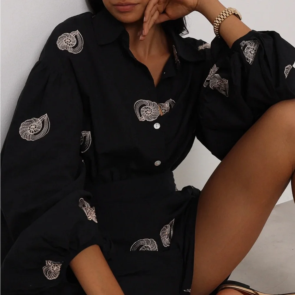 Vita Grace “Avia” Cotton Embroidered Shirt in Black - Picture 7 of 14
